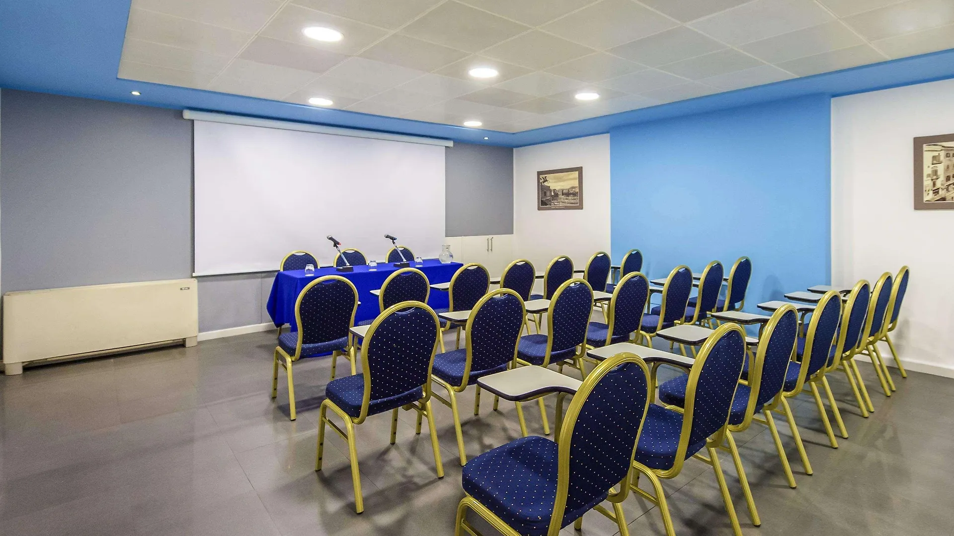 מלון Ibis Styles Palermo Cristal 4*,  איטליה