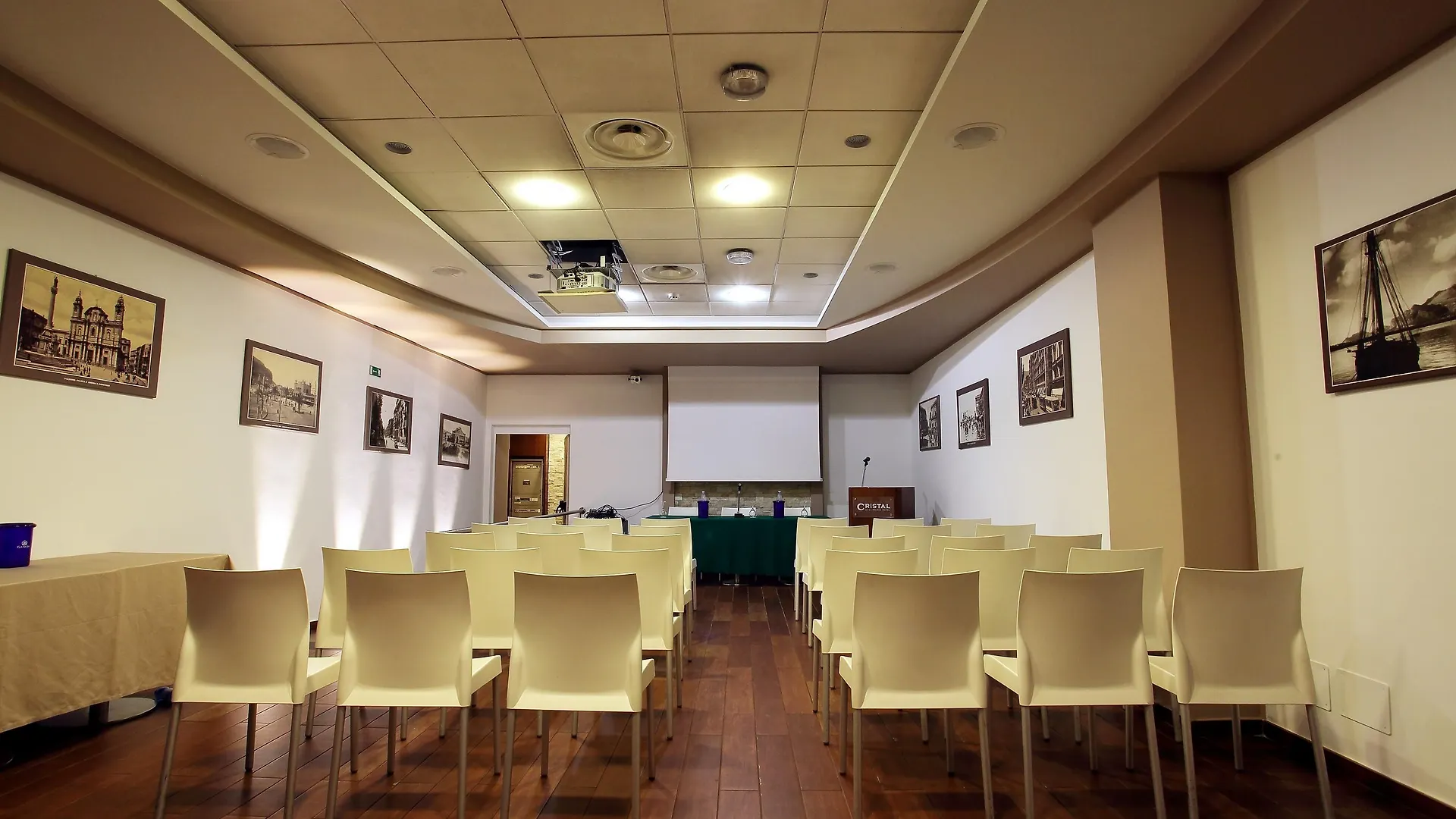 Hotel Ibis Styles Palermo Cristal