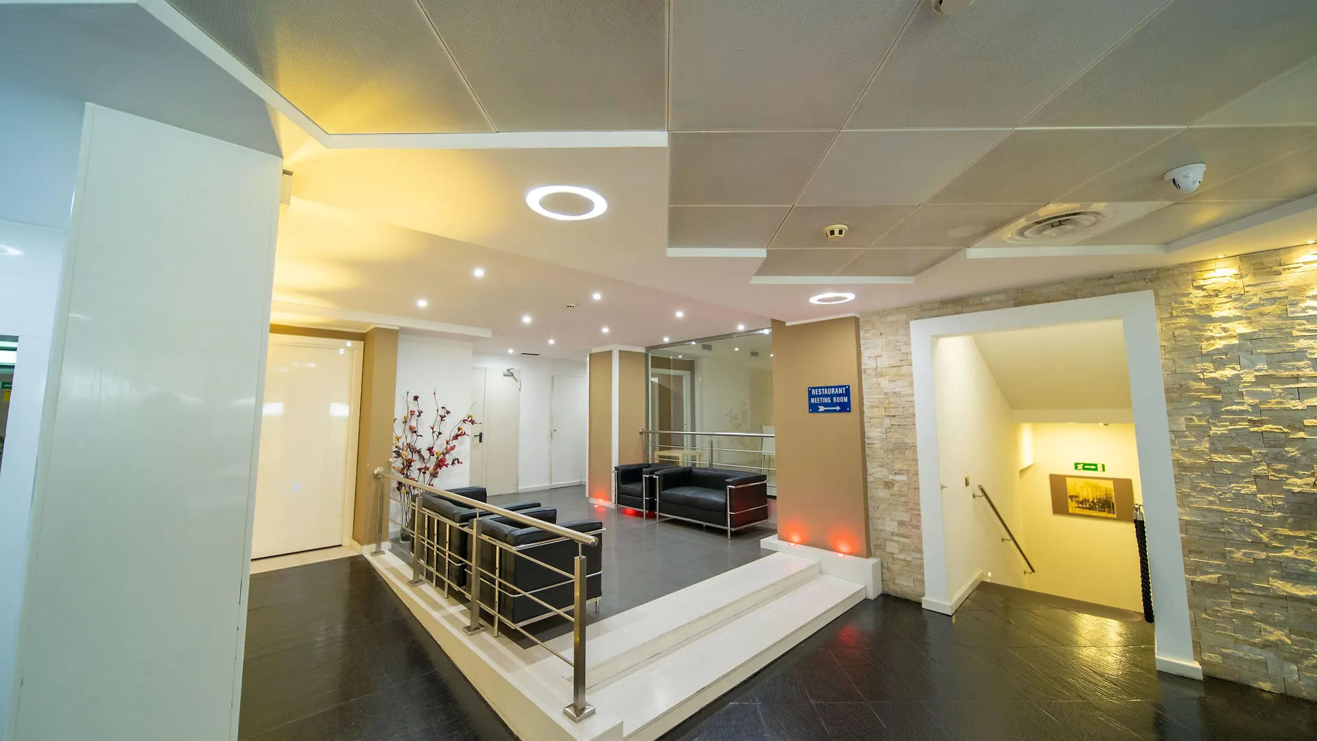 Ibis Styles Palermo Cristal Hotel