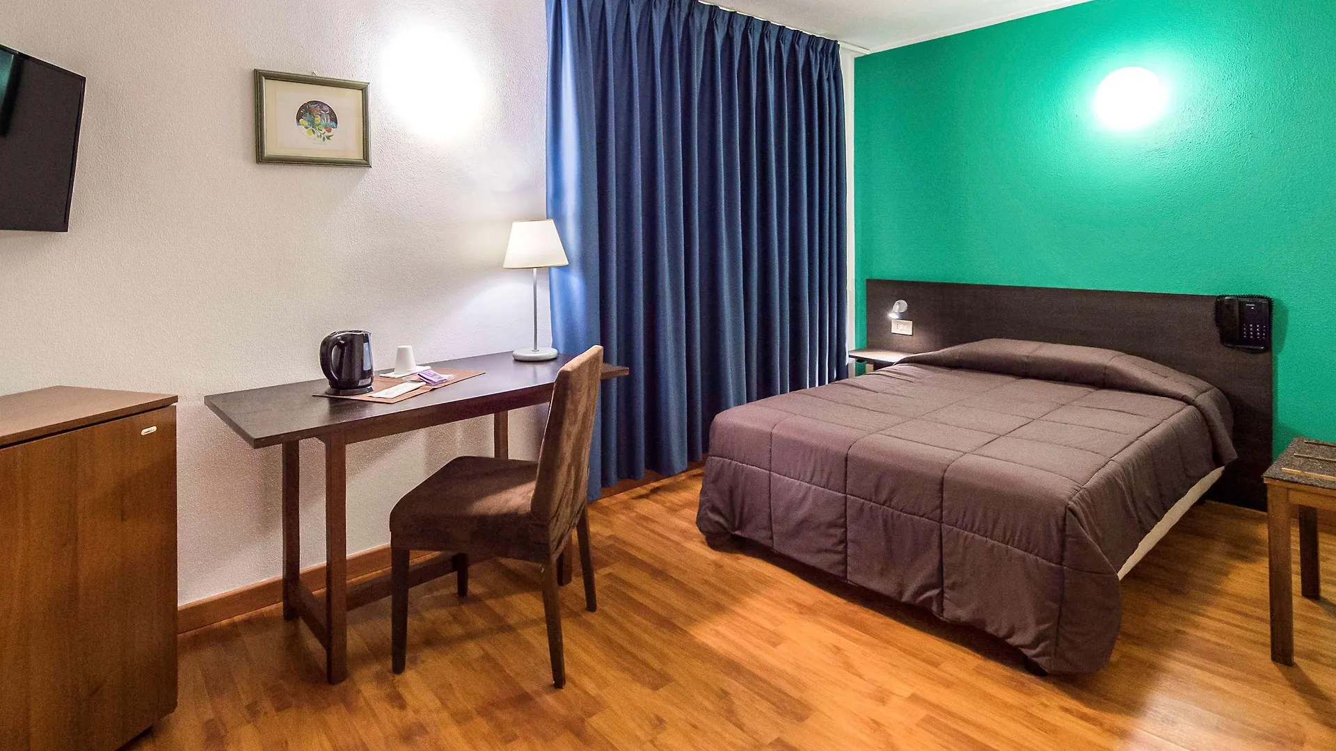 Hotel Ibis Styles Palermo Cristal 4*,  Włochy