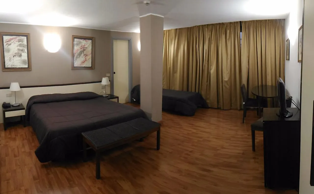 Ibis Styles Palermo Cristal Hotel