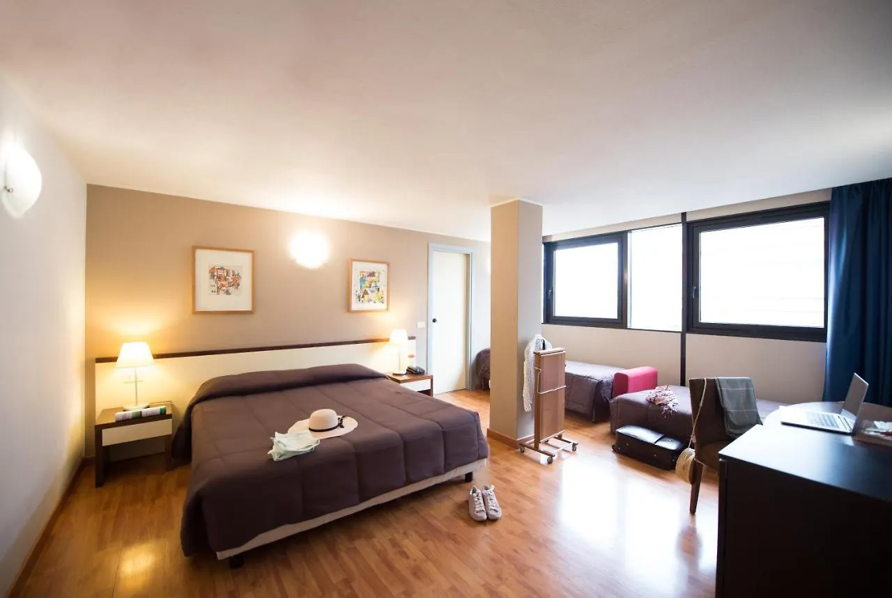 Ibis Styles Palermo Cristal Hotel