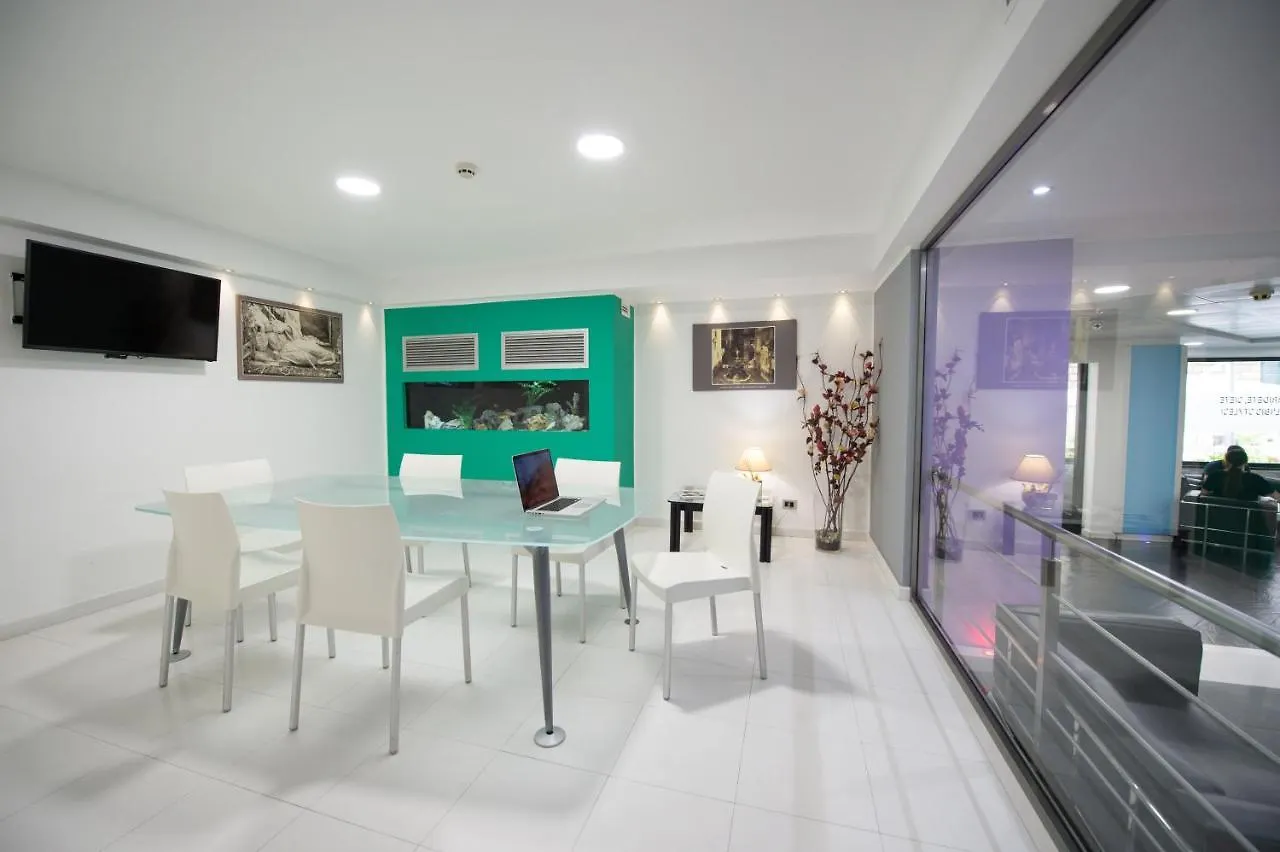 Ibis Styles Palermo Cristal Hotel