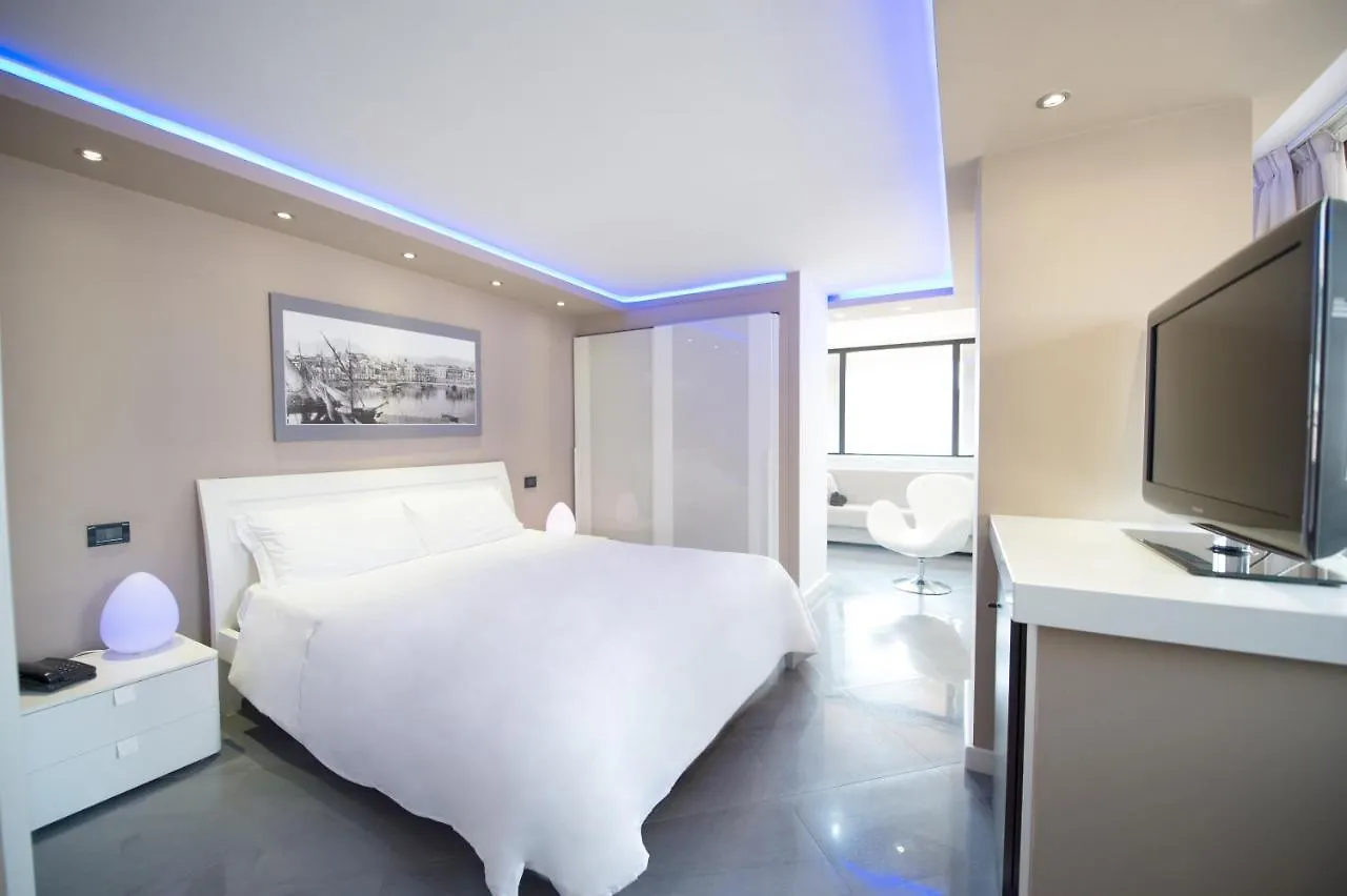 Ibis Styles Palermo Cristal Hotel